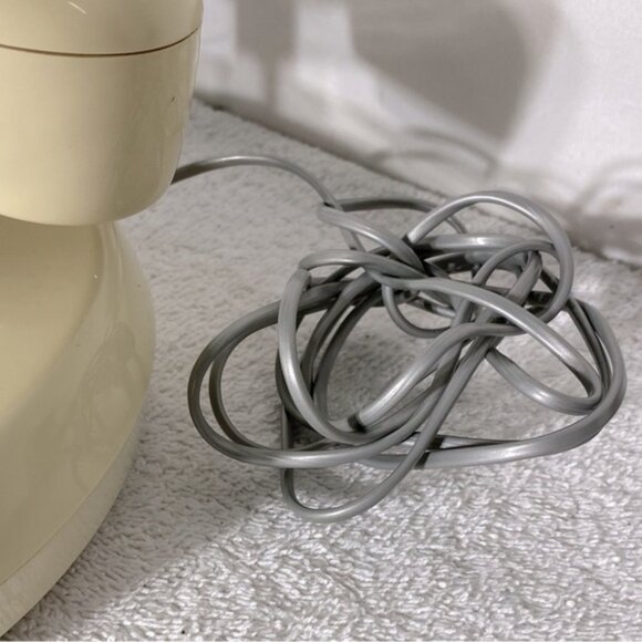 Vintage 70s Northern Telecom Ivory Round Push Button Phone Telephone - Picture 4 of 16